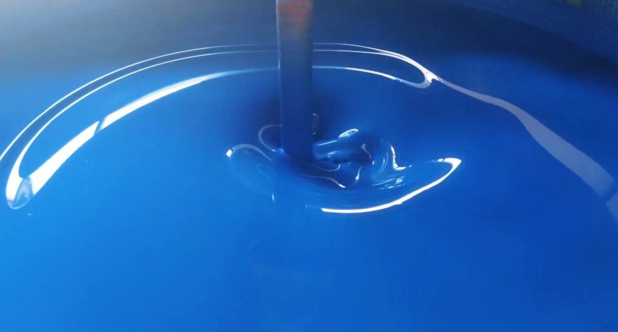 户外工程预算有限，选水性丙烯酸漆还是水性氟碳漆？看完不踩坑